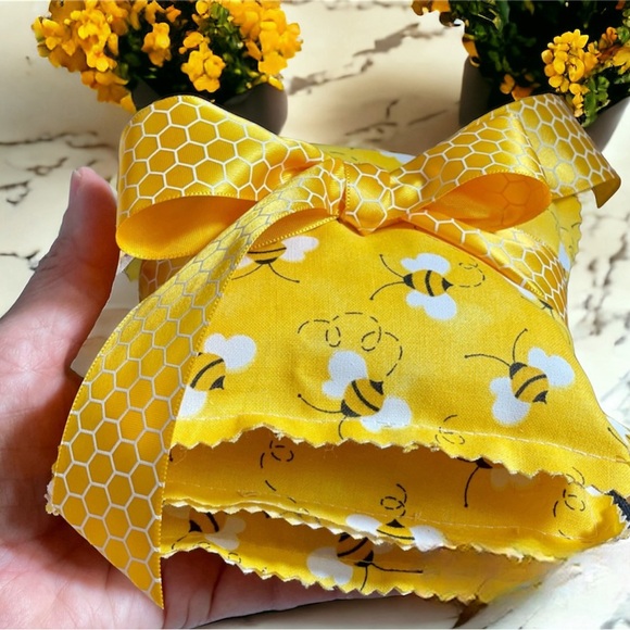 ⤵️🆕 Mini Pillows Honey Bee | farmhouse| Shelf/Tiered Tray/Basket set 🐝 - Picture 1 of 16
